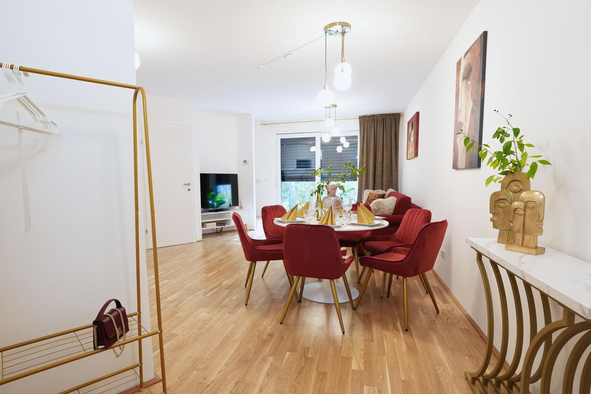 Modern Design Meets Green Comfort - Stay In Style At Carl'S Design Residences L Parking & Great Connection To City Center Βιέννη Εξωτερικό φωτογραφία